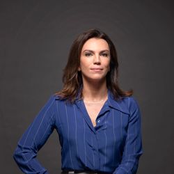 A jornalista da TV Globo, autora de dois livros que tratam de violência contra a mulher, reflete sobre como a sociedade e o Estado enfrentam essa tragédia cotidiana