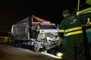 Acidente envolvendo ônibus e caminhão deixou feridos na Rodovia do Contorno, em Cariacic(Fernando Madeira)