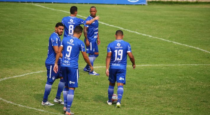 O técnico fez sua primeira partida como comandante do Vitória e saiu derrotado por 3 a 2. Mas avaliou que time teve um bom volume de jogo