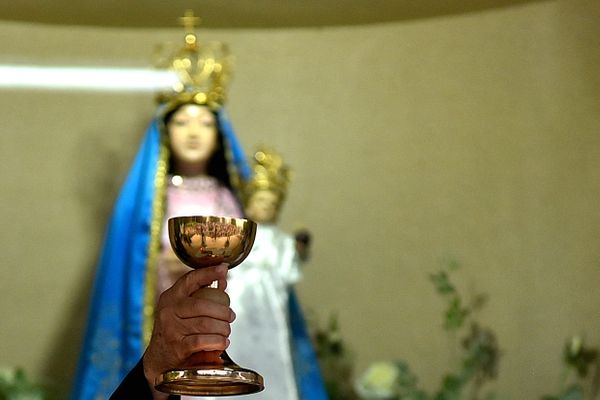 Missa em honra à Nossa Senhora Aparecida por Fernando Madeira