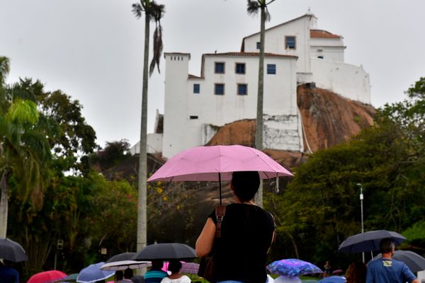 Missa em honra à Nossa Senhora Aparecida por Fernando Madeira