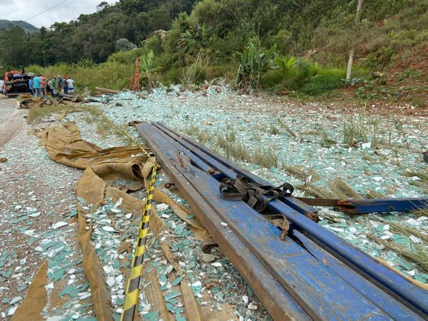 Caminhoneiro morre em acidente em Venda Nova do Imigrante
