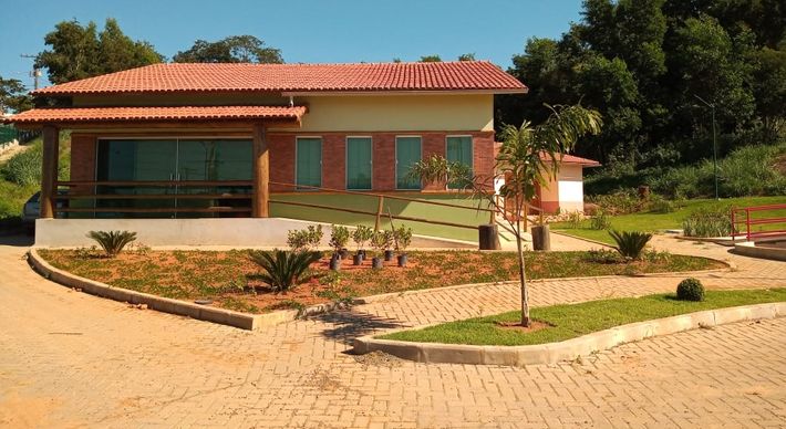 O parque, com 14.000 m2 de extensão, fica localizado entre os bairros Nova Jerusalém, Benevente e Nova Esperança, na sede do município