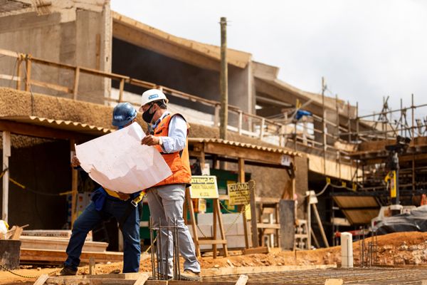 A infraestrutura de Bento Rodrigues está em estágio avançado e casas são construídas