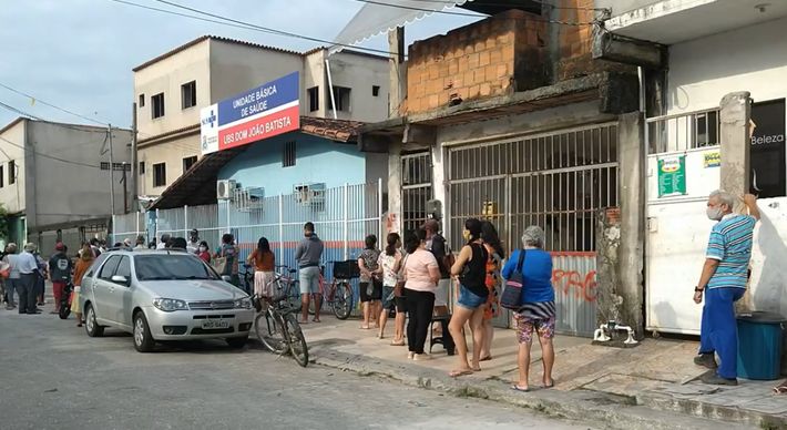 Dois homens passaram de moto atirando próximo à unidade de saúde do bairro Dom João Batista e a menina foi atingida pelos disparos na barriga