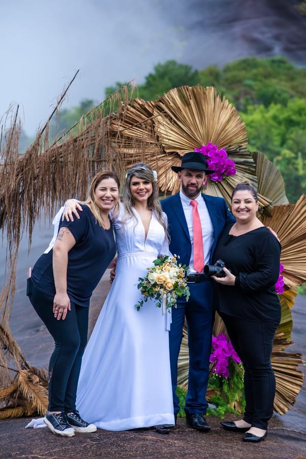Eduarda Menegucci e Felício Oscar Deleprani se casaram no frade e a freira por Divulgação/Gabriel Canas