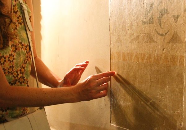 Grande parte das pinturas encontradas nas prospecções do Theatro Carlos Gomes era feita com uma técnica chamada de estêncil
