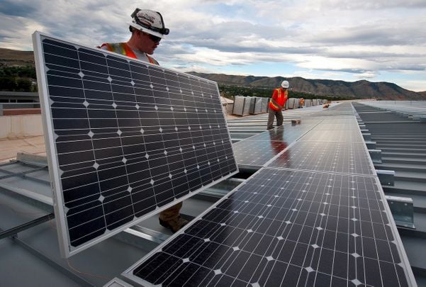 Instalação de painel solar: Governo do ES quer estimular projetos de energia limpa