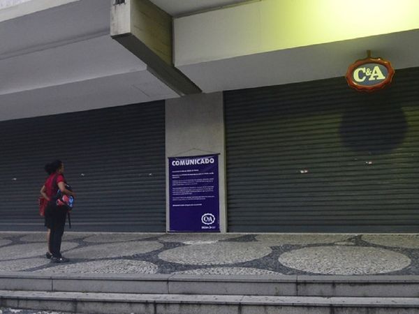 Loja da C&A no Centro de Vitória fechada em 2016 após a crise econômica