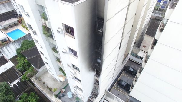  Defesa Civil faz avaliação em apartamento  que pegou fogo na Praia do Canto por Luciney Araújo