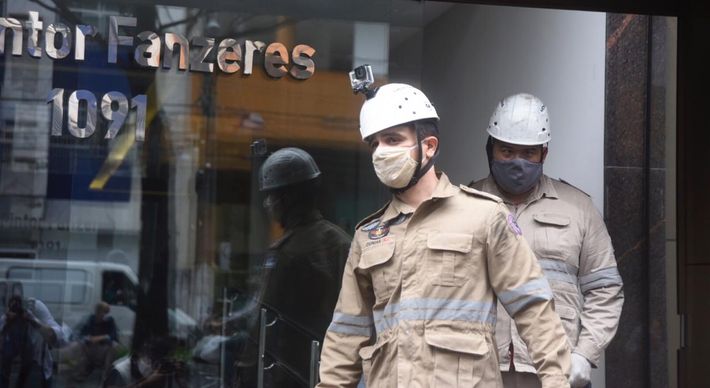 Corporação terá 200 novos soldados a partir de dezembro e agiliza a aquisição de 15 novas viaturas de combate para evitar que o tempo de atendimento seja demorado como ocorrido no incêndio em um apartamento em Vitória, na última segunda-feira (19)