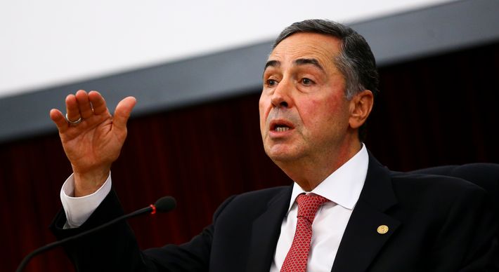 O presidente do TSE afirmou que ligou para presidentes de Tribunais Regionais a fim de enfatizar a necessidade de cuidados durante a campanha eleitoral e no dia da eleição