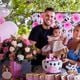 Imagem - Zé Neto e Natália Toscano celebram quinto mês de Angelina com tema Fazendinha