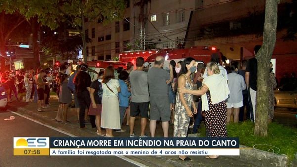 Vizinhos fazem oração por criança ferida em incêndio