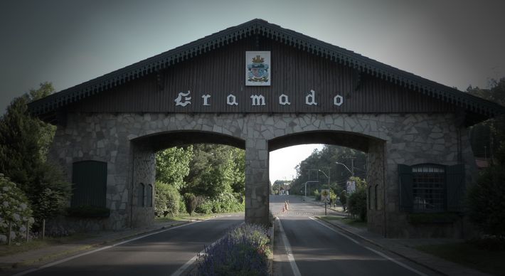 Perfeita para viagens românticas ou em família, a cidade mescla a cultura gaúcha com fortes traços dos costumes europeus