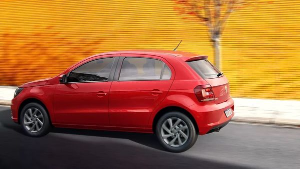 O Volkswagen Gol possui câmbio manual tanto na versão 1.0 quanto na versão 1.6