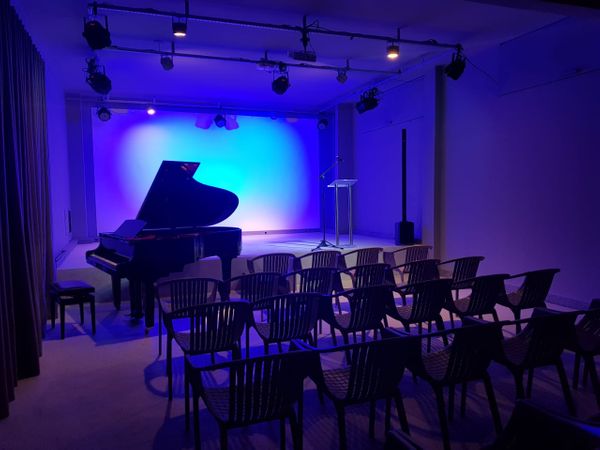 Sala Cultura do Centro Cultural Sesi, e Jardim da Penha, Vitória por Divulgação/Centro Cultural Sesi