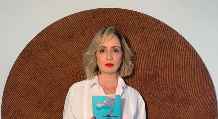 Os desafios enfrentados por mulheres de todo o país acabaram virando poesia - e um livro - pelas mãos de Flávia Campos, que alimenta um instagram com conteúdos de empoderamento feminino