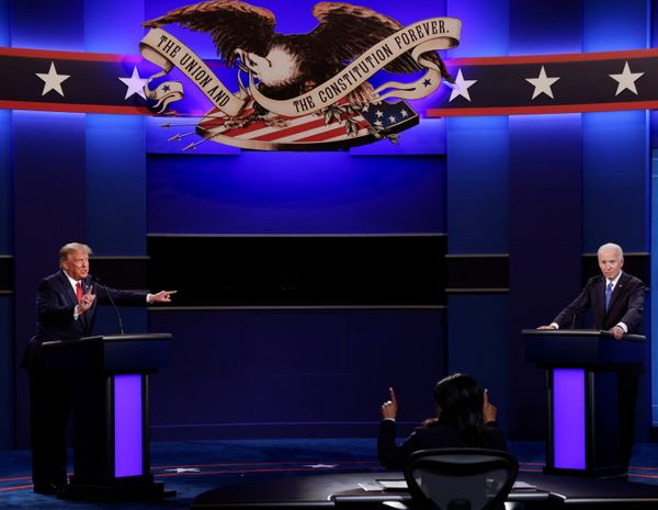 O presidente Donald Trump e o candidato democrata à presidência, Joe Biden, participam do debate final da campanha presidencial dos EUA para 2020 na Universidade Belmont, em Nashville, EUA
