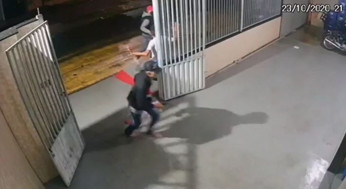 O pedreiro Josiel dos Passos Lírio foi morto com um tiro na cabeça, na noite de sexta, em Jardim Bela Vista, Serra. O filho dele foi executado em maio de 2019