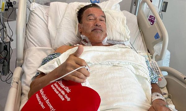 Arnold Schwarzenegger publicou em suas redes sociais uma foto após a operação