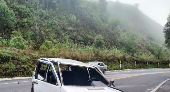 As colisões aconteceram na BR 482, na altura de Dores do Rio Preto e Guaçuí.