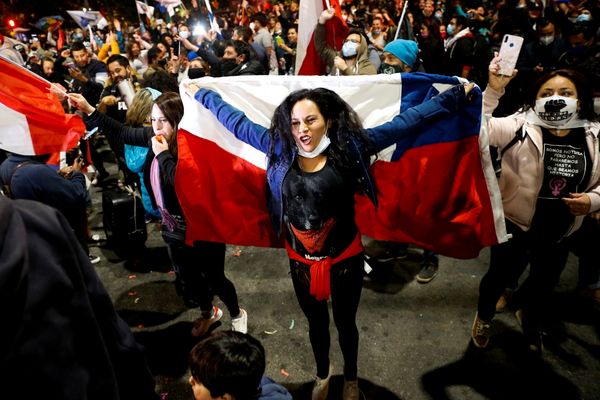 Em resultados parciais, Plebiscito no Chile tem 77% dos votos favoráveis a nova Constituição