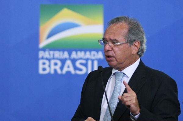 Ministro da Economia, Paulo Guedes, em cerimônia no Palácio do Planalto