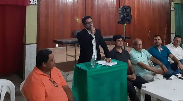 Ebinho Moraes durante encontro partidário do PCdoB. Crédito: Reprodução/Instagram