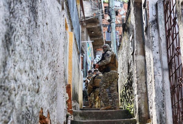 Polícia faz operação no Bairro da Penha, em Vitória, nesta terça-feira (27) por Vitor Jubini