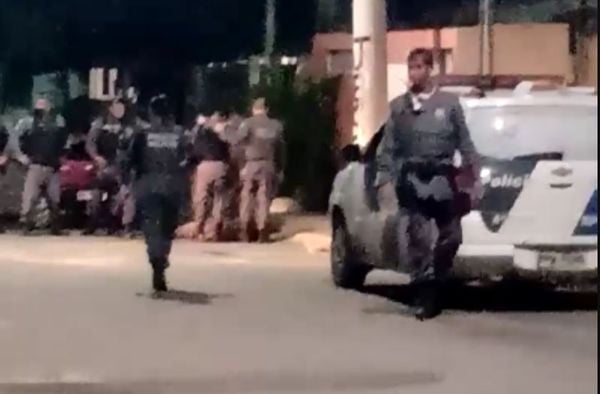 Vídeo mostra Polícia Militar sendo recebida a tiros em bairro da Serra