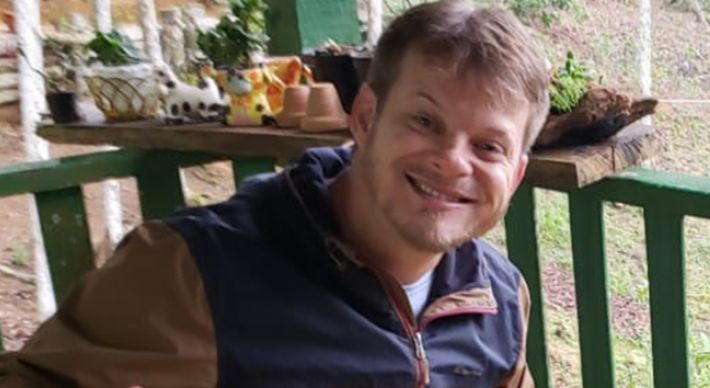 Bruno Destefani, de 37 anos, foi visto pela última vez próximo ao parque Fazendinha, no mesmo bairro