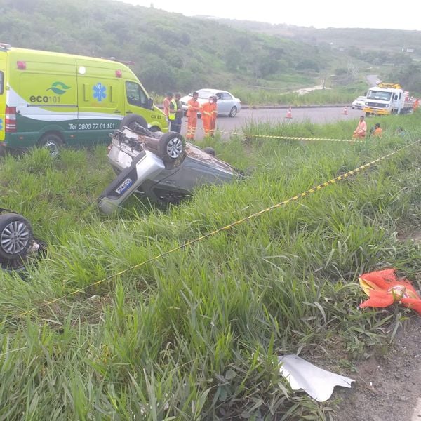 Acidente deixa feridos na BR 101 por  Leitor | A Gazeta