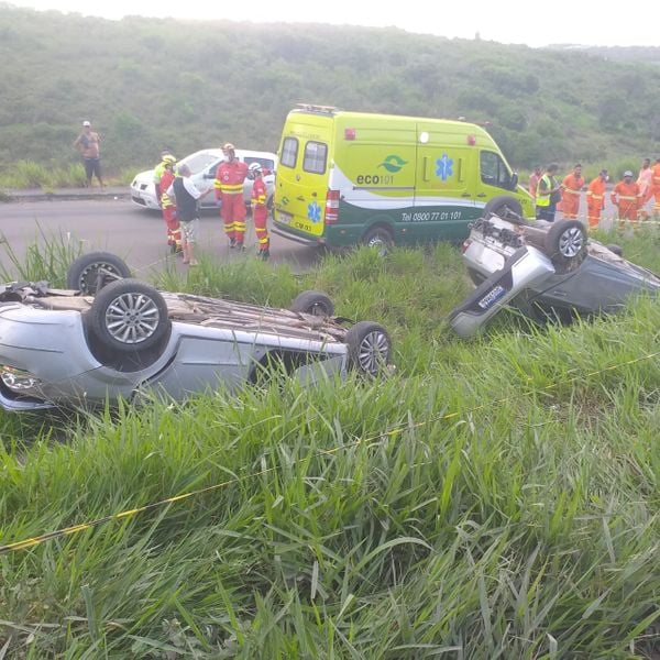 Acidente deixa feridos na BR 101 por  Leitor | A Gazeta