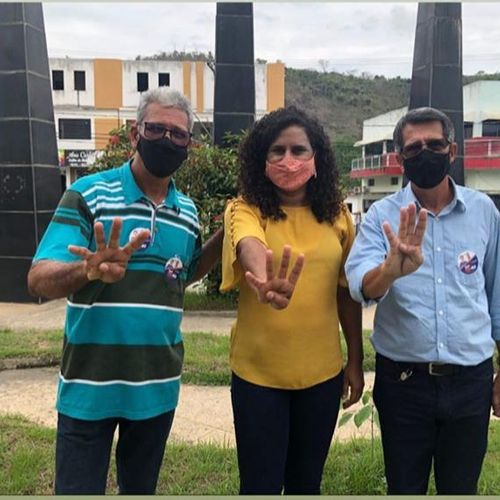 Caminhada de Jaqueline Moraes provocou aglomeração em Ecoporanga, cidade com risco moderado de Covid-19