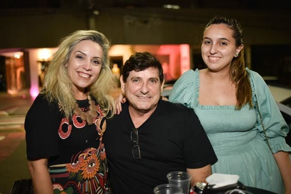 Claudia Giestas, João Luiz Bianchi e a  filha Laura