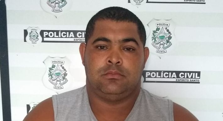 Celso Freire de Jesus, de 35 anos, estava escondido em Farias, no interior de Linhares, desde 2006; ele era procurado pelo assassinato de um homem de 60 anos