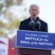 Imagem - Trump se faz de machão, mas virou alvo de piada, diz Biden