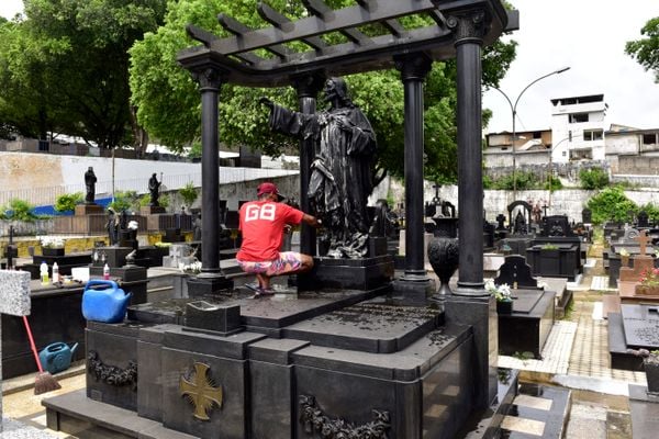 Cemitério de Santo Antônio por Ricardo Medeiros