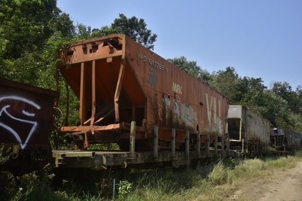 Cemitério de vagões da Vale por Ricardo Medeiros