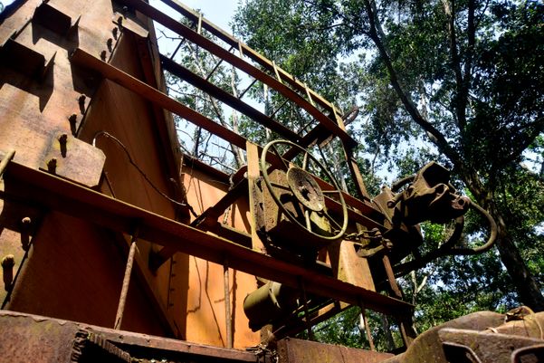 Cemitério de vagões da Vale por Ricardo Medeiros