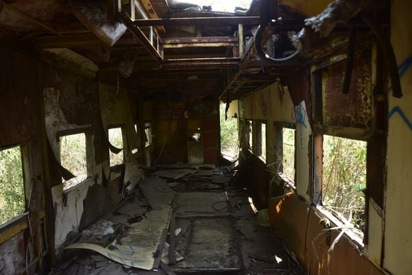 Cemitério de vagões da Vale por Ricardo Medeiros