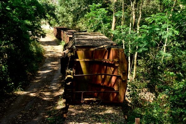 Cemitério de vagões da Vale por Ricardo Medeiros