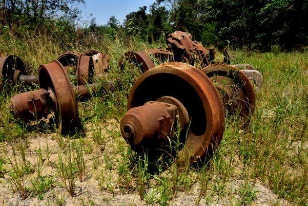 Cemitério de vagões da Vale por Ricardo Medeiros