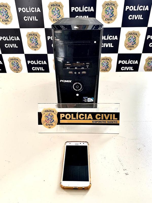Na casa do caminhoneiro foram apreendidos um computador e um celular que serão periciados pela Polícia Civil