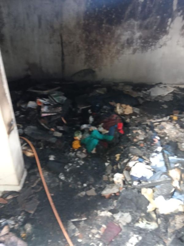 Jovem surta e coloca fogo em casa com a mãe dormindo em Marataízes por Internauta