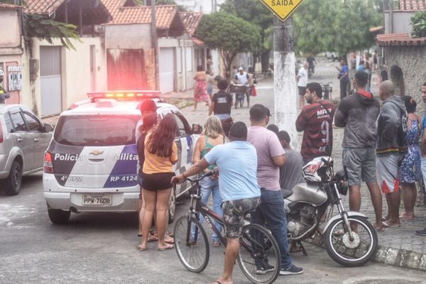 Jovem é morto com tiro no peito durante assalto na Praia das Gaivotas, em Vila Velha por Vitor Jubini | A Gazeta