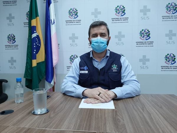 Secretário de Estado da Saúde, Nésio Fernandes, em pronunciamento nesta quarta-feira (09)