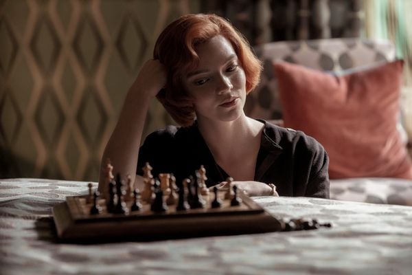 Farol Universitário on X: Xadrez é interessante e uma grande modalidade, e  podemos te provar!♟📺 Conheça a série mais assistida da Netflix O Gambito  da Rainha, que conta a história de Beth