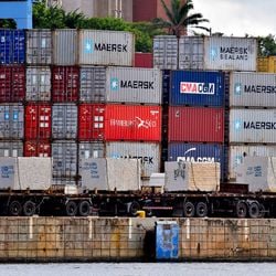 Trata-se de um dos primeiros impactos reais do tarifaço em cima das exportações brasileiras anunciado pelo presidente norte-americano, Donald Trump, na última quarta-feira (09)